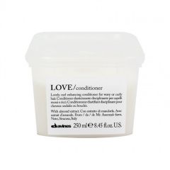 Davines Love Curl Conditioner - Kıvırcık ve Dalgalı Saçlar İçin Bukle Belirginleştirici Krem 250 Ml.